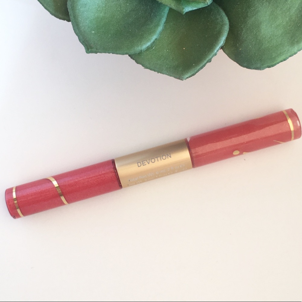 Lip Fixation Stain/Gloss • Devotion